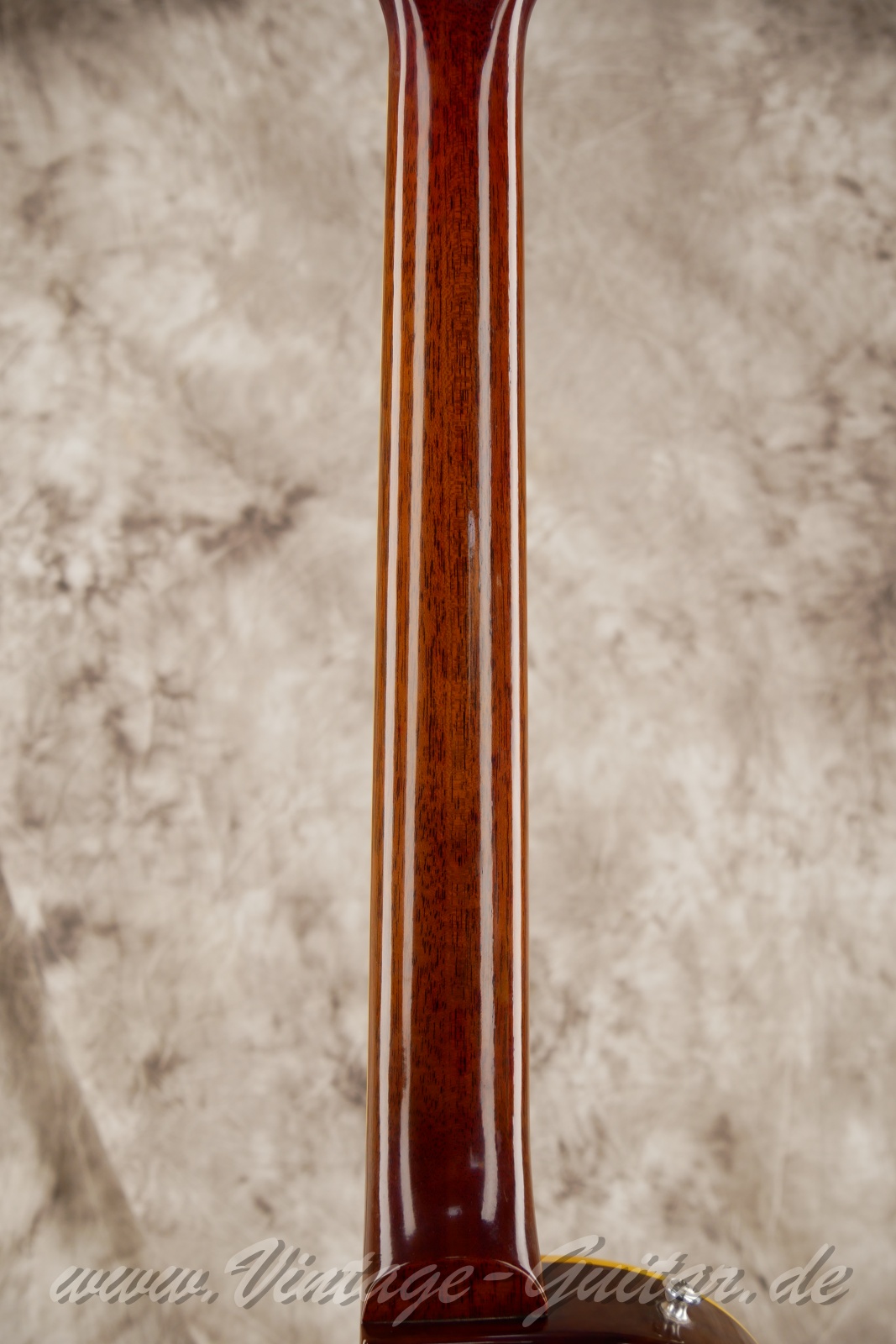 img/vintage/5124/gibson_lespaul_cc29_VOS_sunburst_usa-06.jpg