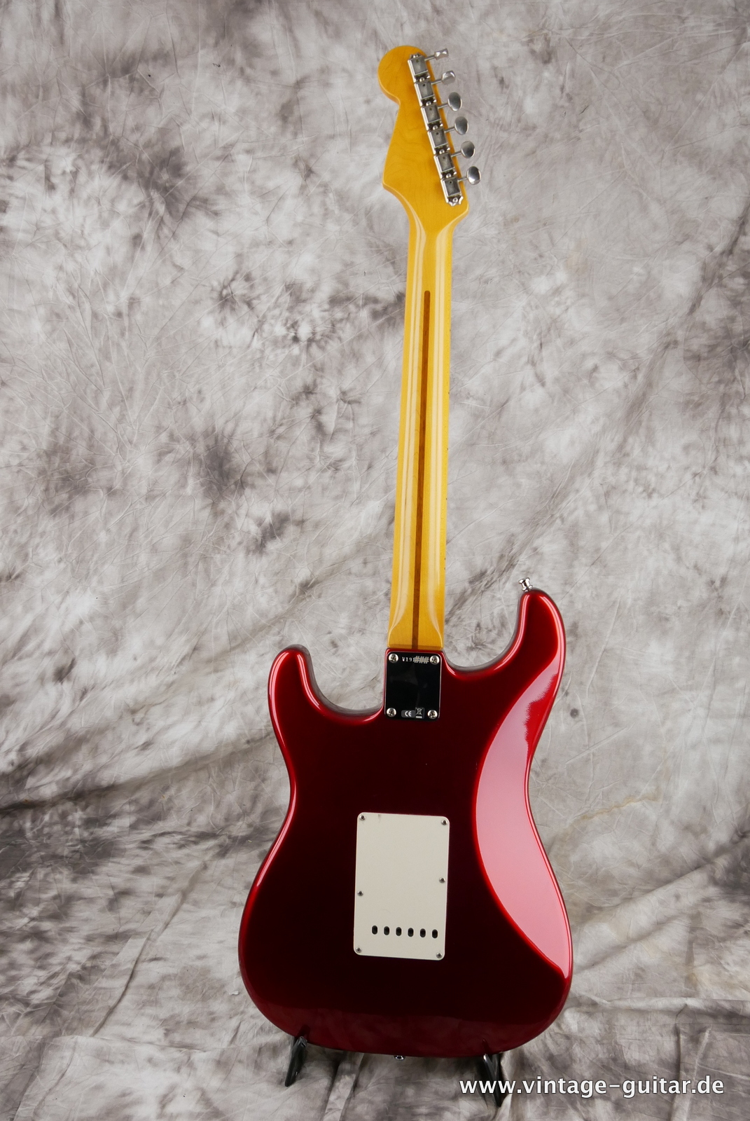 img/vintage/5125/Fender_Stratocaster_Vintage_Hot_Rod_candy_apple_red_USA_2010-002.JPG