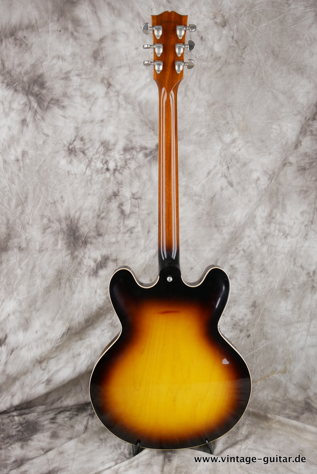Gibson-ES335-Lefthand-2013-vintage-sunburst-003.JPG