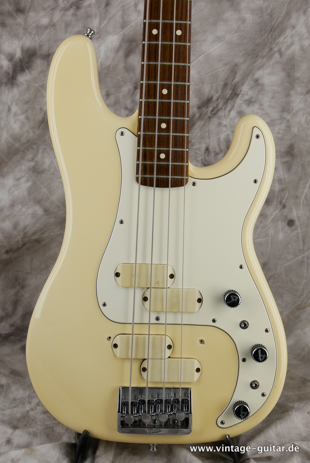 Fender_Elite_II_USA_olympic_white_1983-003.JPG