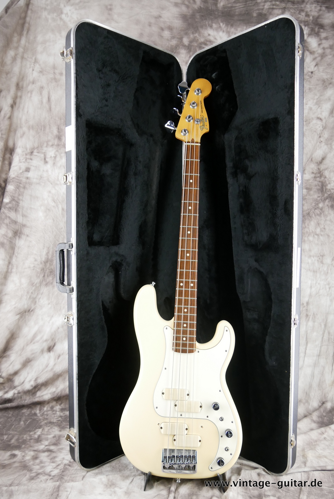 Fender_Elite_II_USA_olympic_white_1983-013.JPG