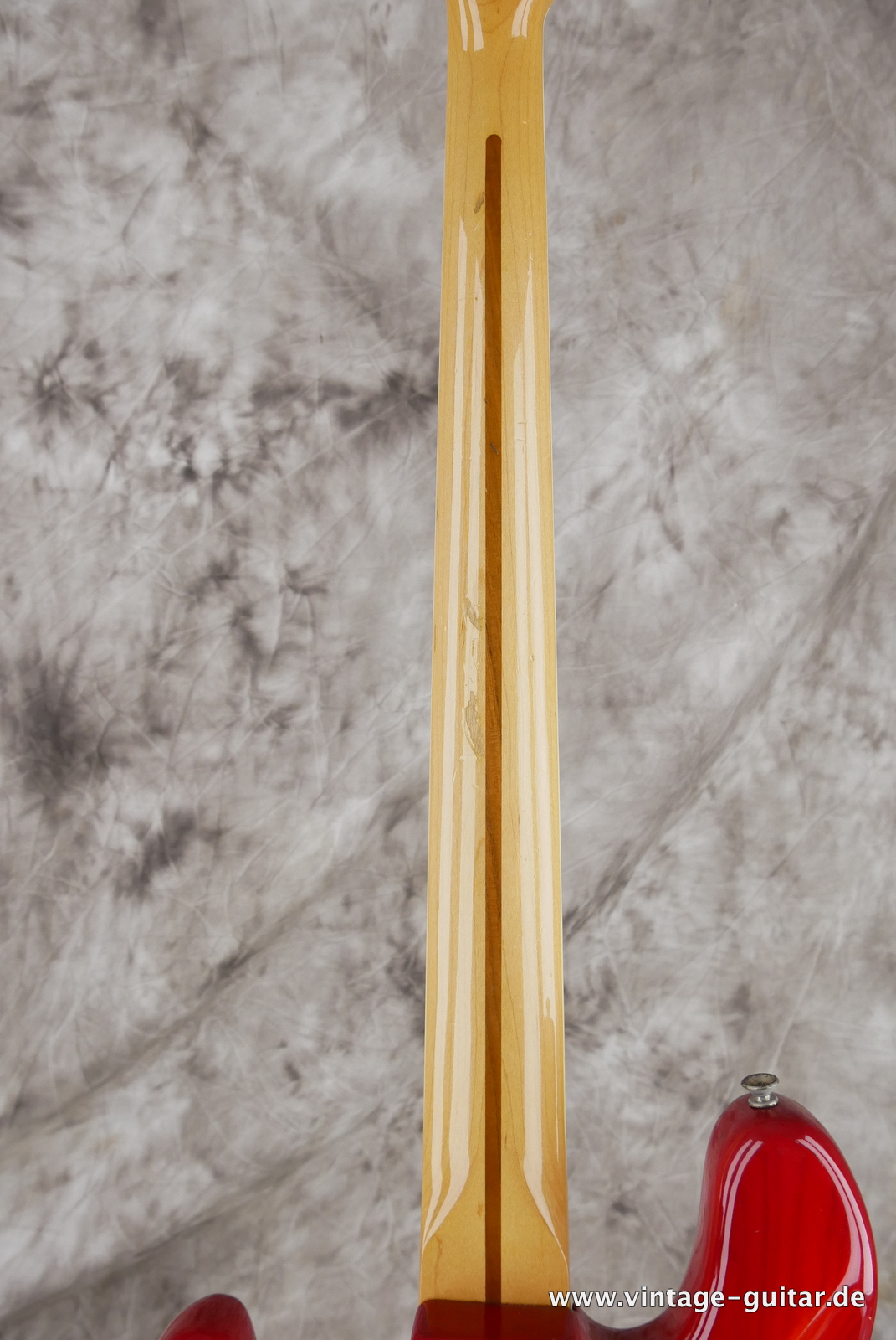 img/vintage/5130/Fender_Jazz_Bass_USA_cherry_burst_1980-011.JPG