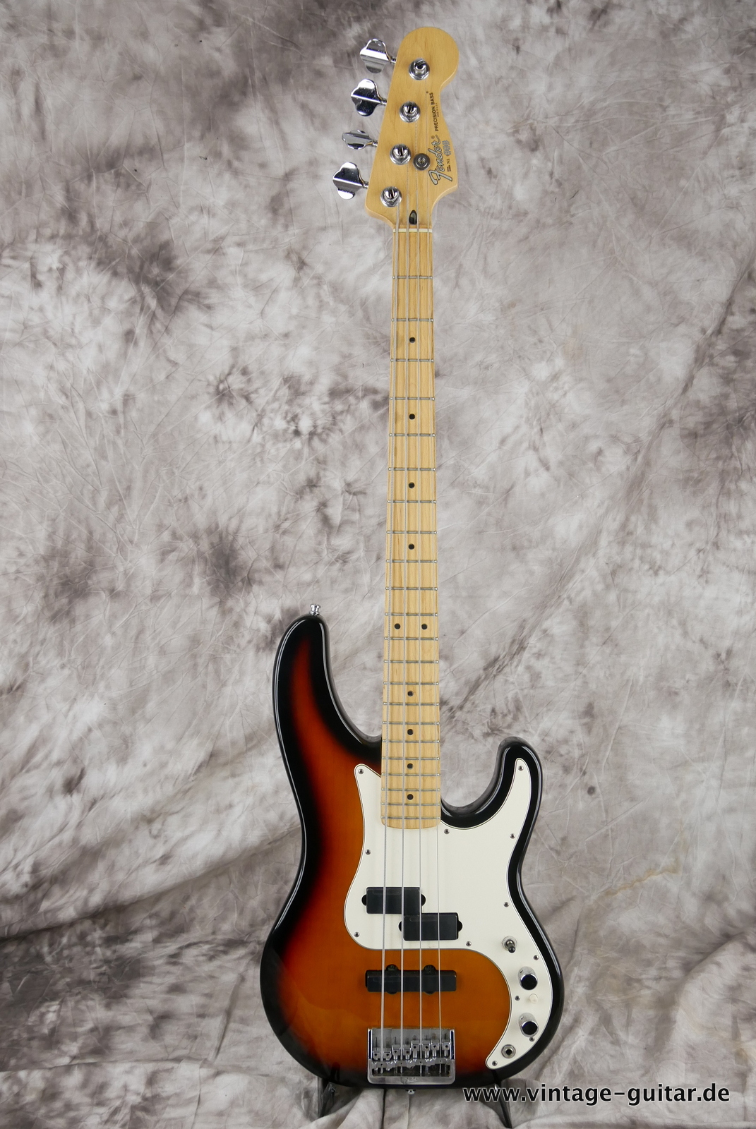 img/vintage/5131/Fender_Precision_plus_USA_sunburst_1992-001.JPG