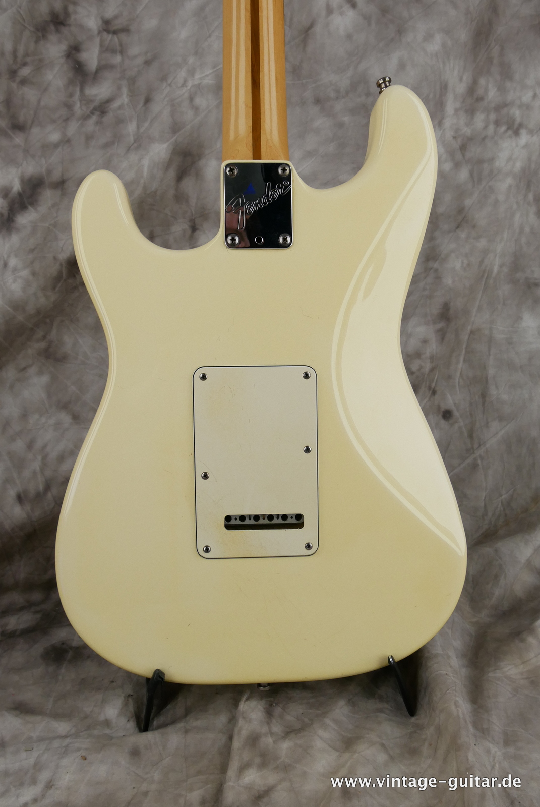 fender-stratocaster-plus-deluxe-1992-olympic-white-003.JPG