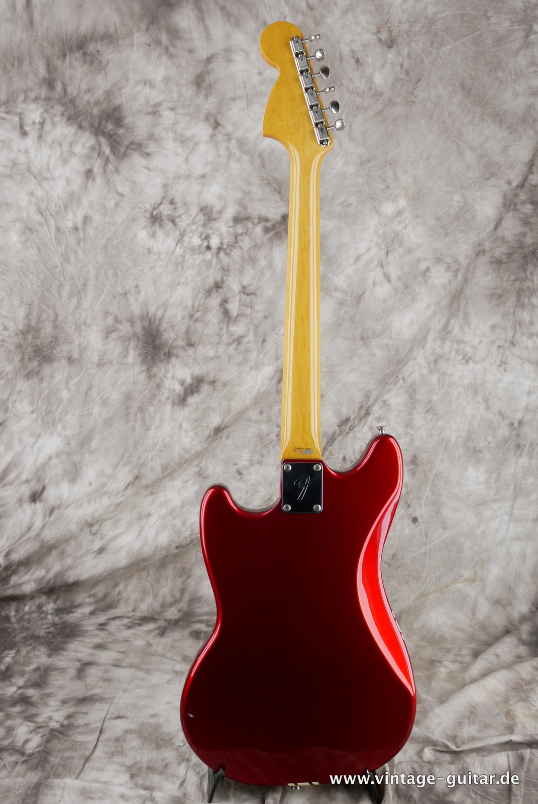 Fender_Mustang_competition_70s_RI_candy_apple_red_Japan_2002-002.JPG