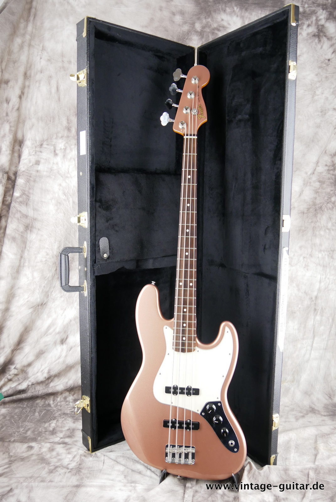 Fender_Jazz_Bass_60s_RI_FSR_Mexico_burgundy_mist_2002-013.JPG