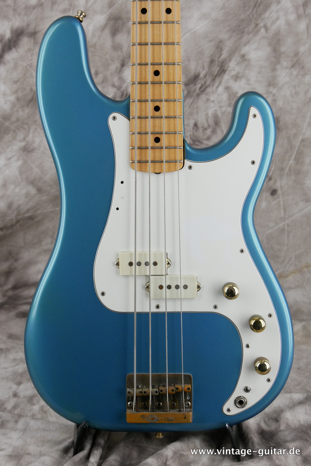 img/vintage/5137/Fender_Precision_Special_USA_lake_placid_blue_1983-003.JPG