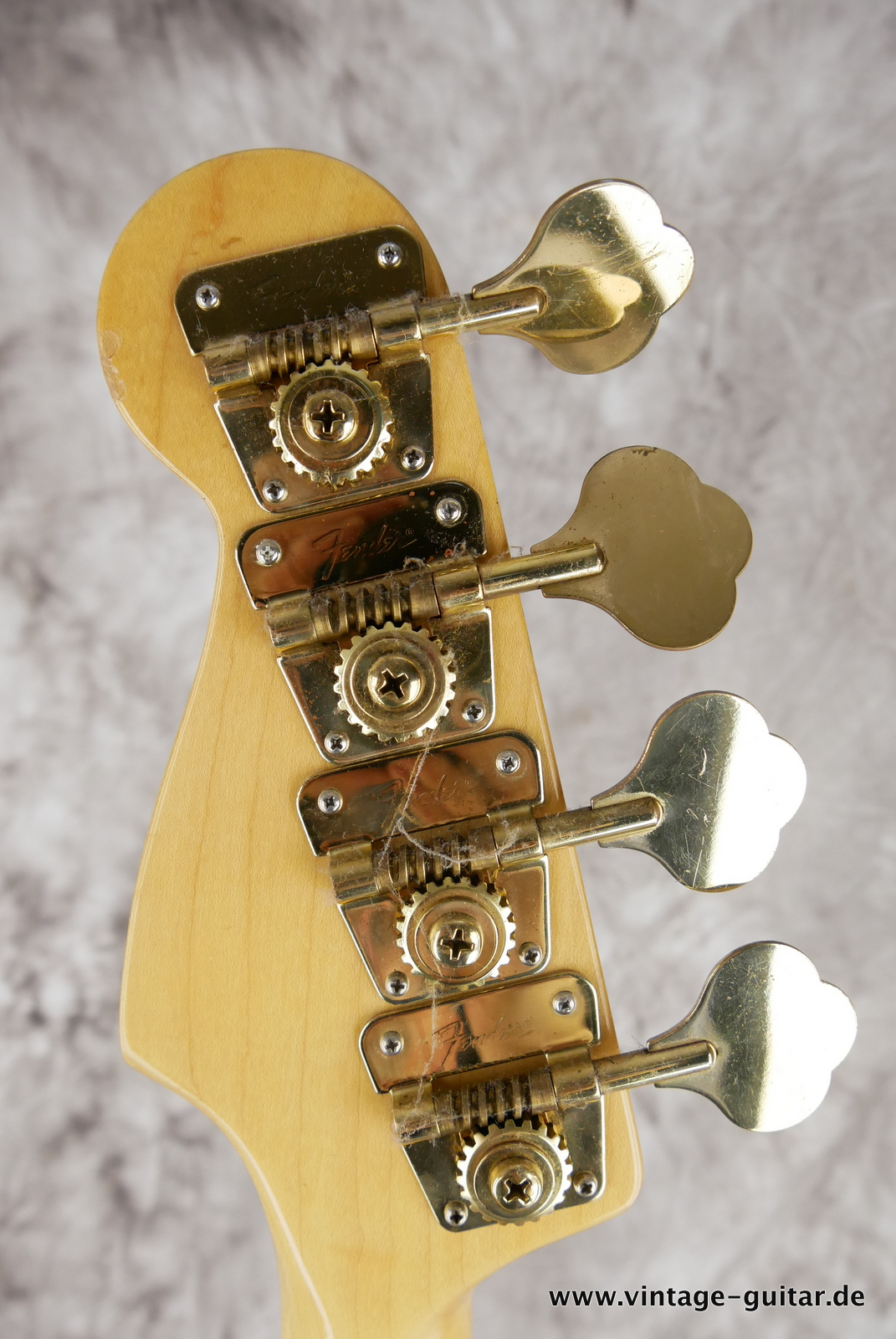 img/vintage/5137/Fender_Precision_Special_USA_lake_placid_blue_1983-010.JPG