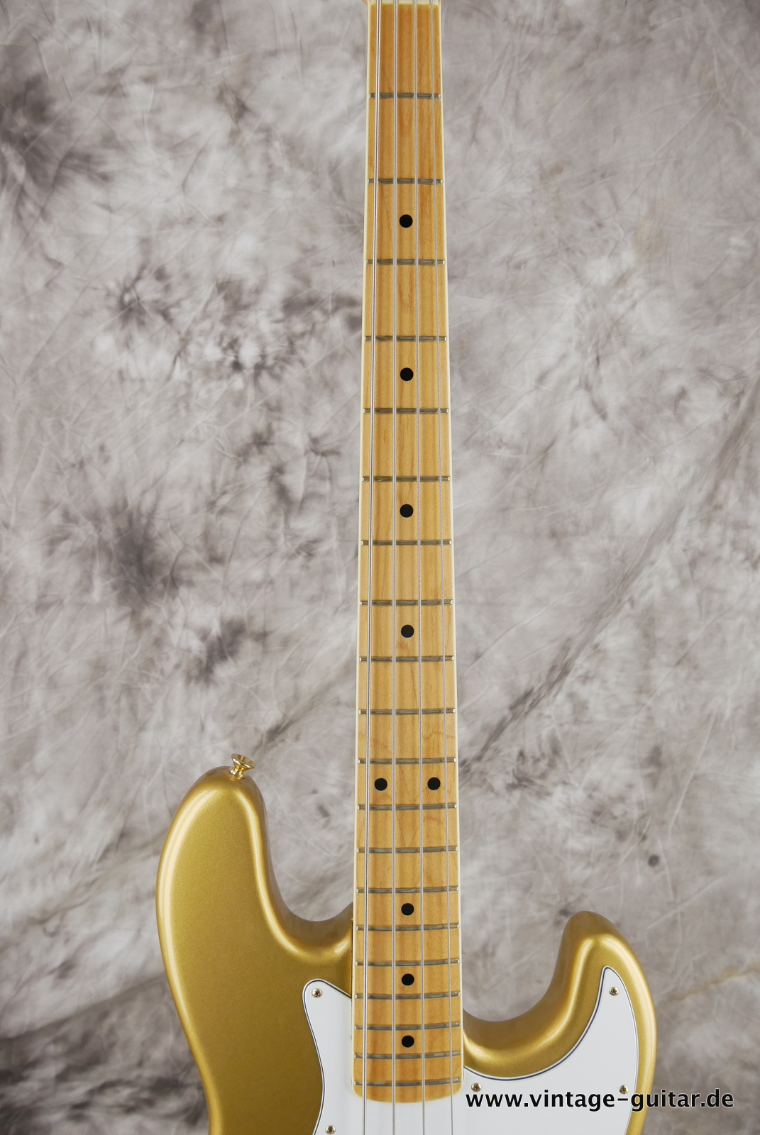 img/vintage/5138/Fender_Jazz_Bass_collectors_series_USA_gold_metallic_1982-011.JPG