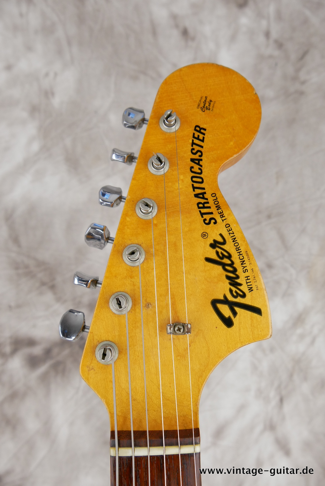 img/vintage/5144/Fender-stratocaster-1969-black-005.JPG