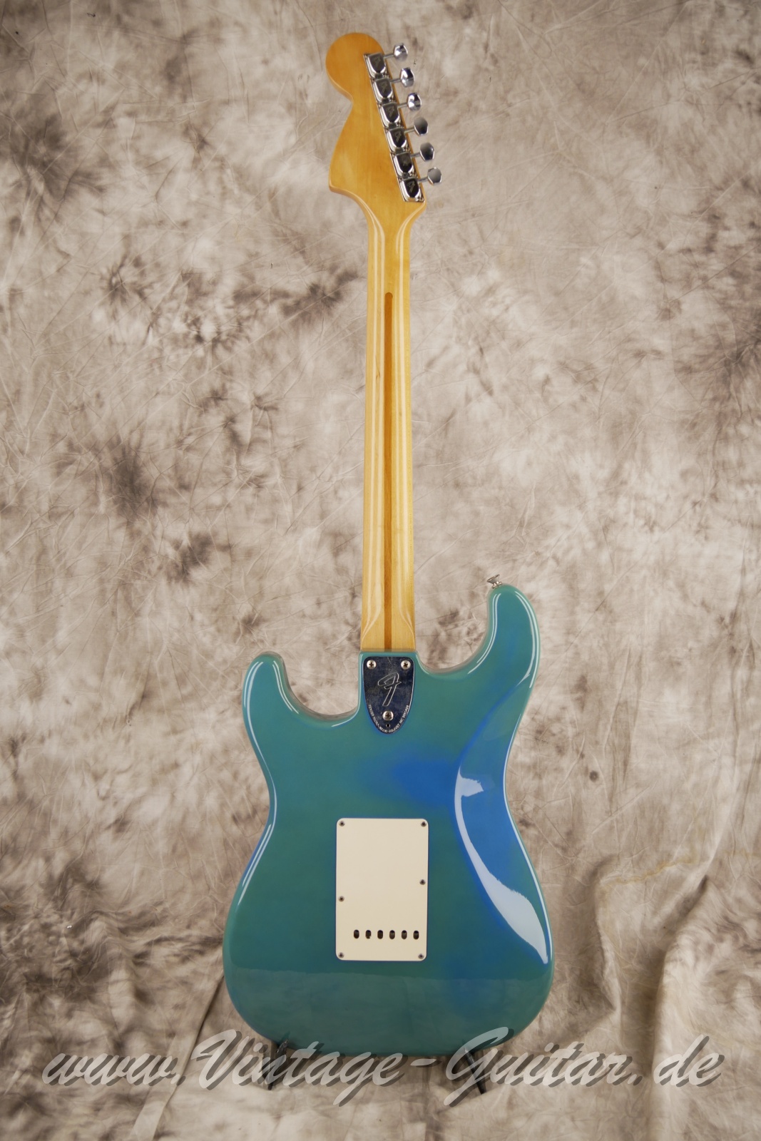 img/vintage/5149/Fender_Stratocaster_USA_maui_blue_1978-002.jpg