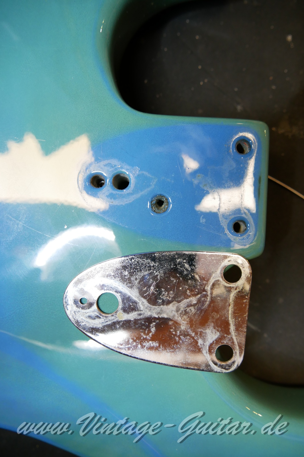 img/vintage/5149/Fender_Stratocaster_USA_maui_blue_1978-026.JPG