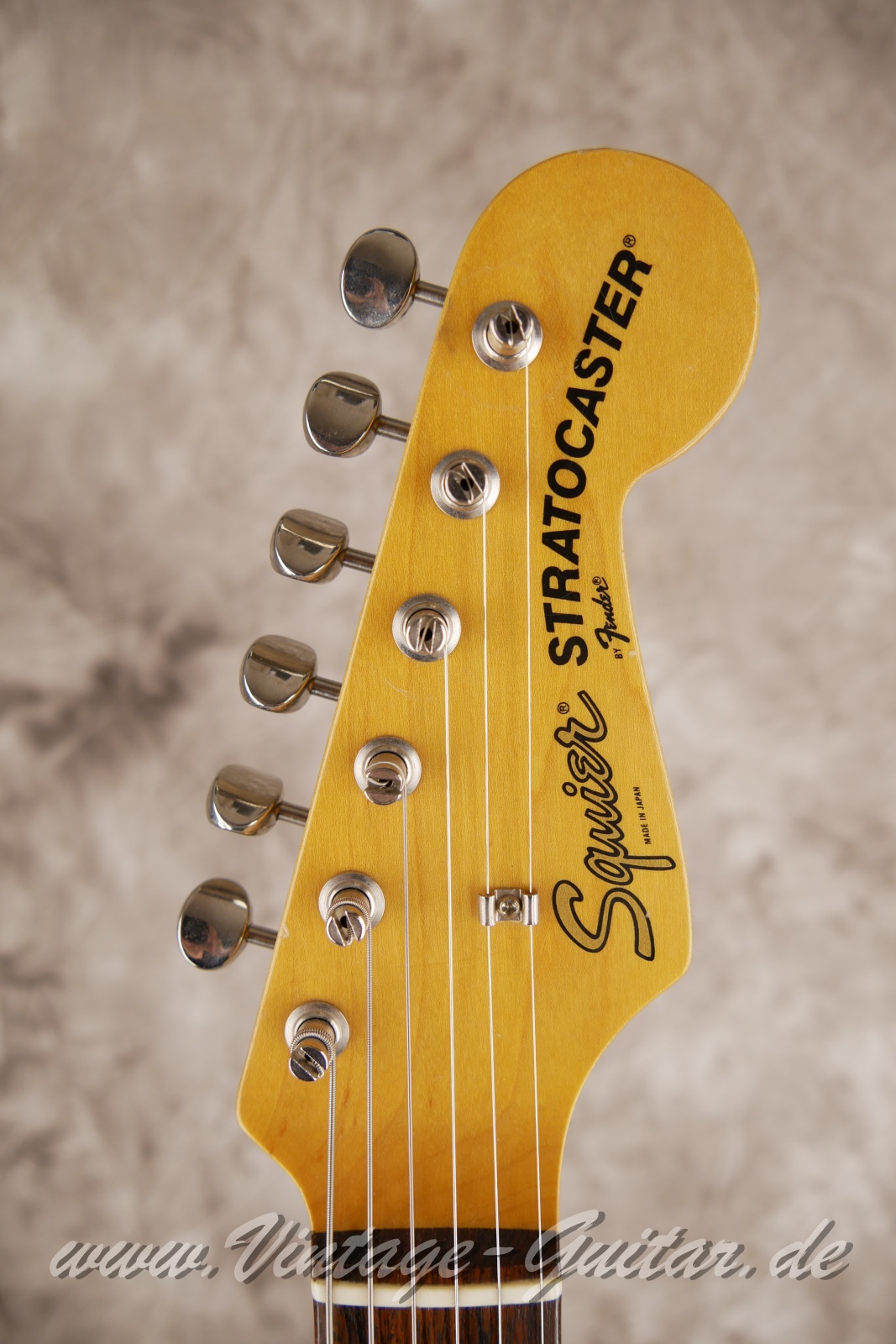 img/vintage/5151/Fender_Squier_Stratocaster_JV_Japan_sunburst_1983-004.jpg