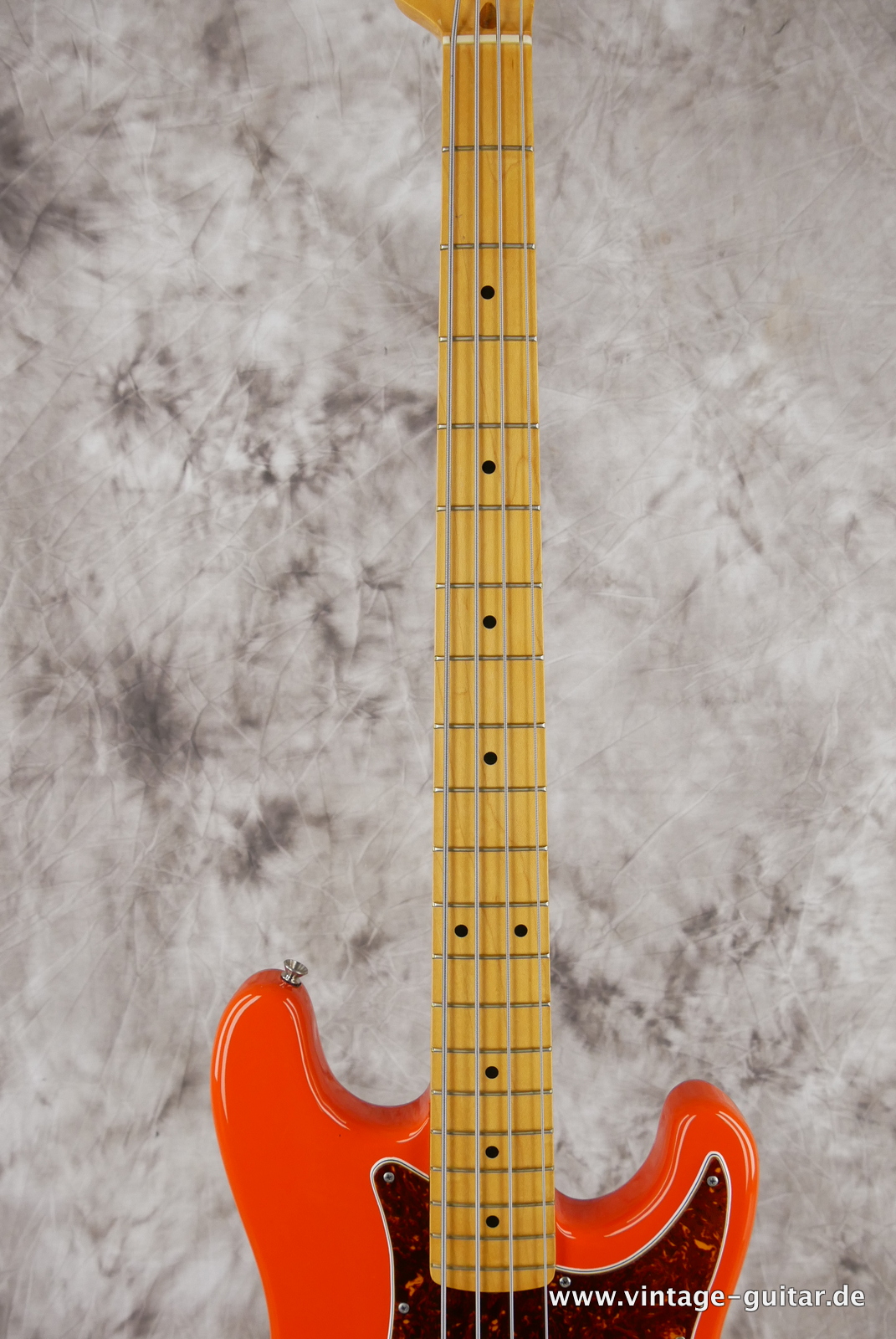 img/vintage/5155/Fender_Bullet_Bass_deluxe_fiesta_red_1982-011.JPG