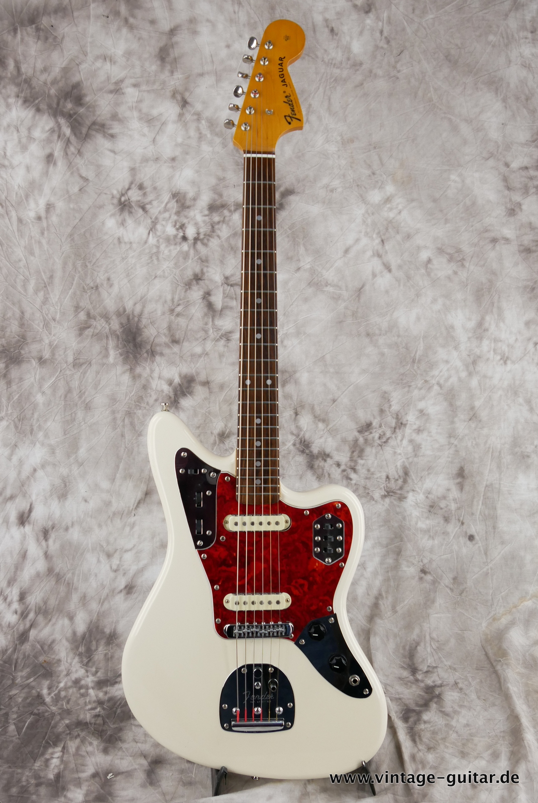 img/vintage/5159/Fender_Jaguar_JG_66_Japan_olympic_white_2010-001.JPG
