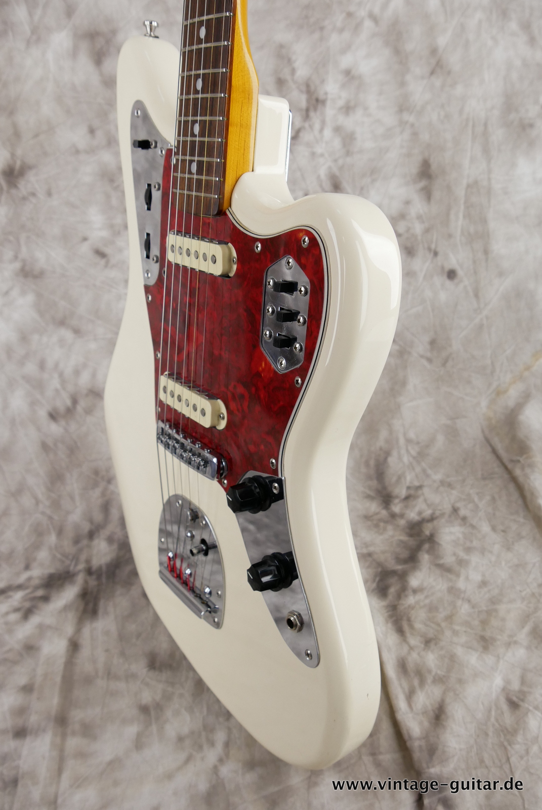 Fender_Jaguar_JG_66_Japan_olympic_white_2010-006.JPG