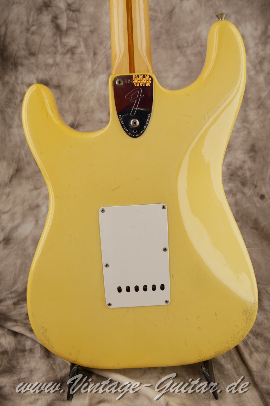 Fender-Stratocaster-1973-olympic-white-004.JPG