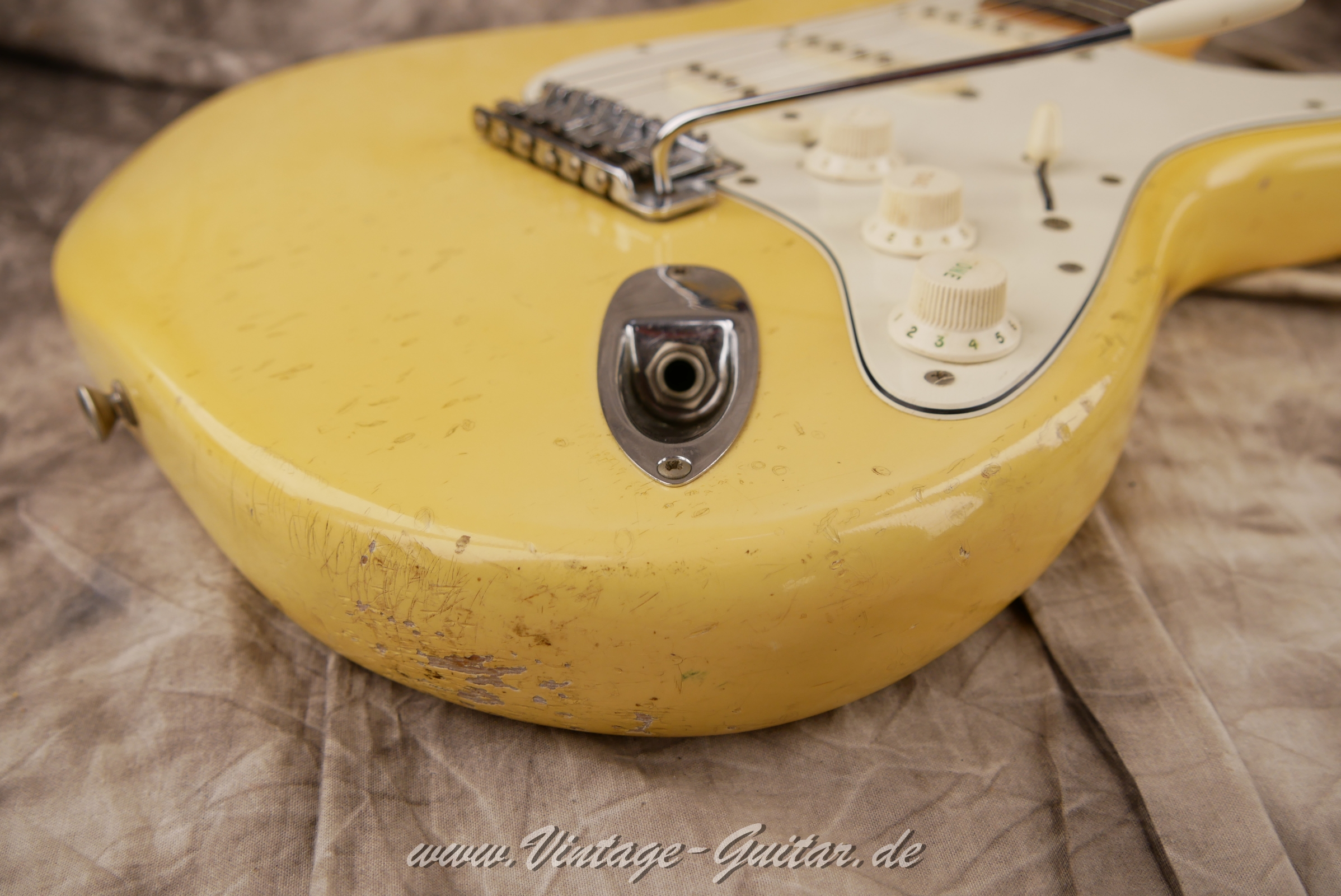Fender-Stratocaster-1973-olympic-white-023.JPG