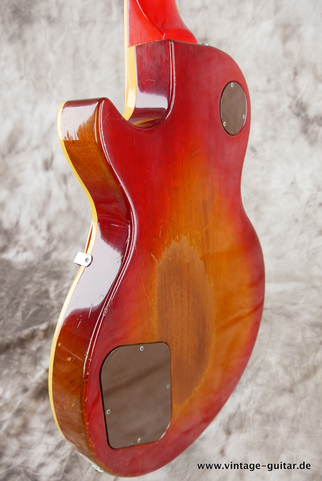 img/vintage/5168/Gibson_Les_Paul_Deluxe_cherry_sunburst_1978-007.JPG