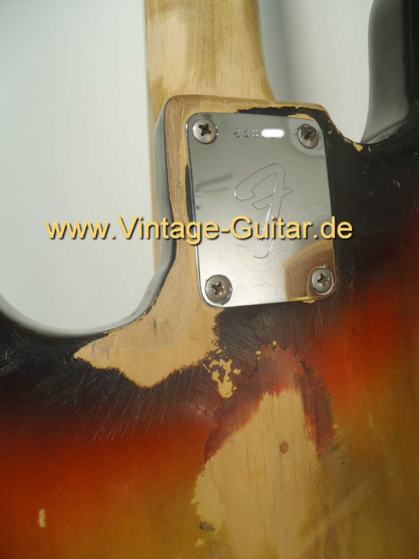 Fender-Jazz-Bass-1970-a7.jpg