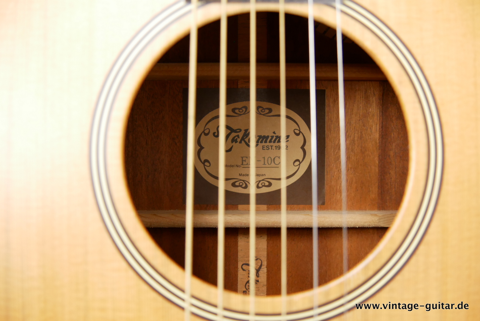 Takamine-EN10C-1989-natural-017.JPG