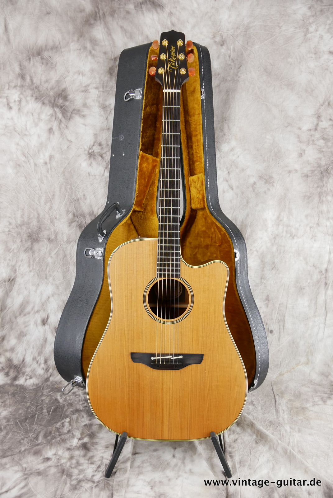 Takamine-EN10C-1989-natural-018.JPG