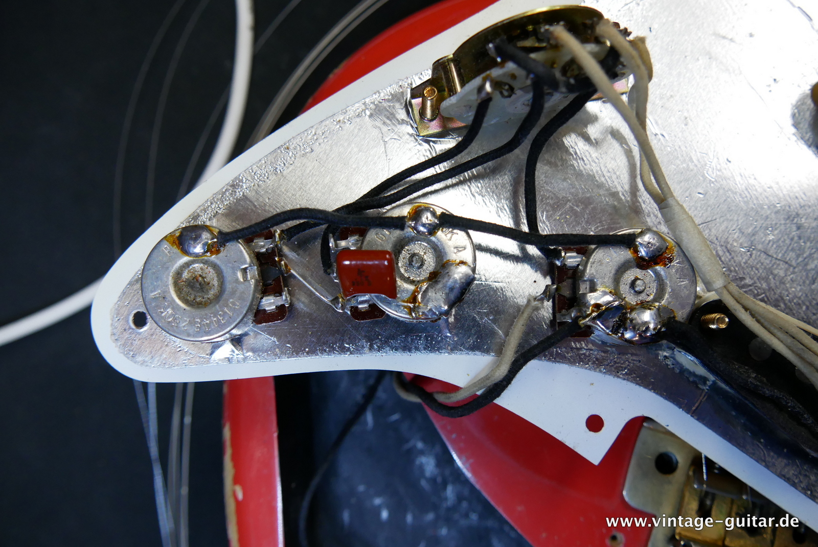 img/vintage/5174/Fender_Stratocaster_1958_relic_Custom_shop_Platinum_dealer_PD3_Cunetto_John_Cruz_fiesta_red_1997-027.JPG