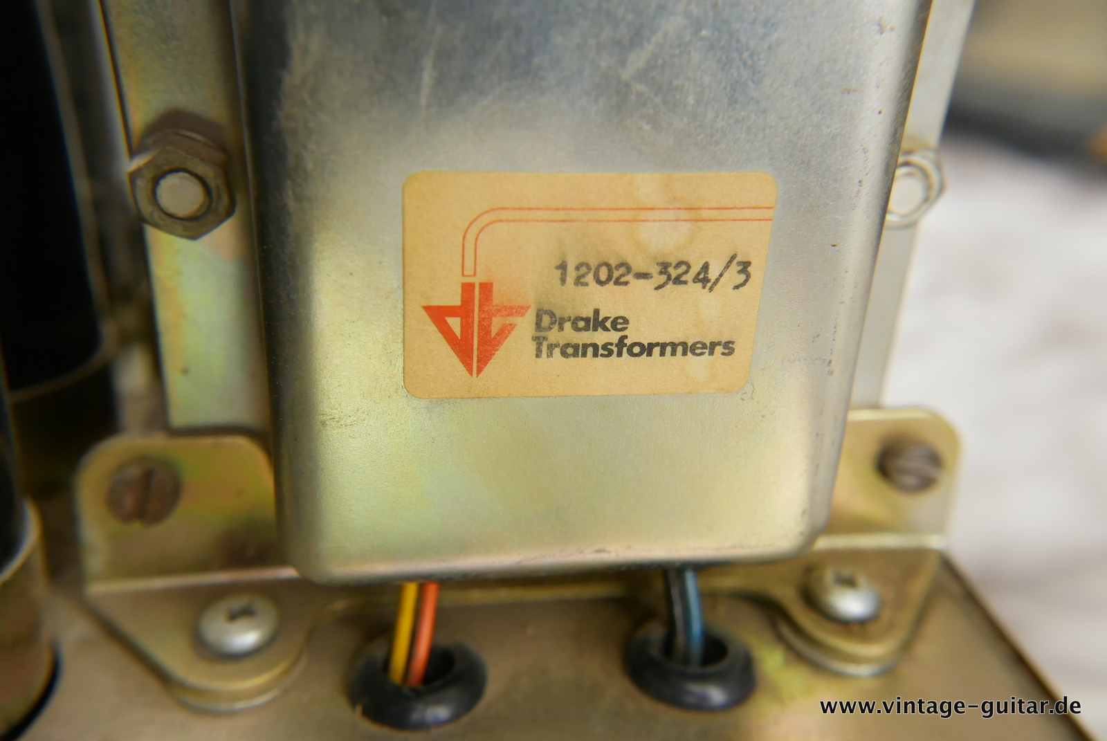 img/vintage/5175/Marshall_2204_JCM_800_Master_Model_50_Mk2_Lead_1983-015.JPG