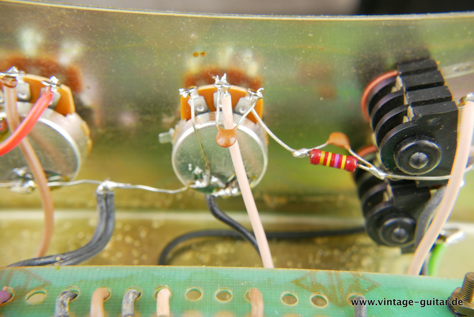 img/vintage/5175/Marshall_2204_JCM_800_Master_Model_50_Mk2_Lead_1983-025.JPG
