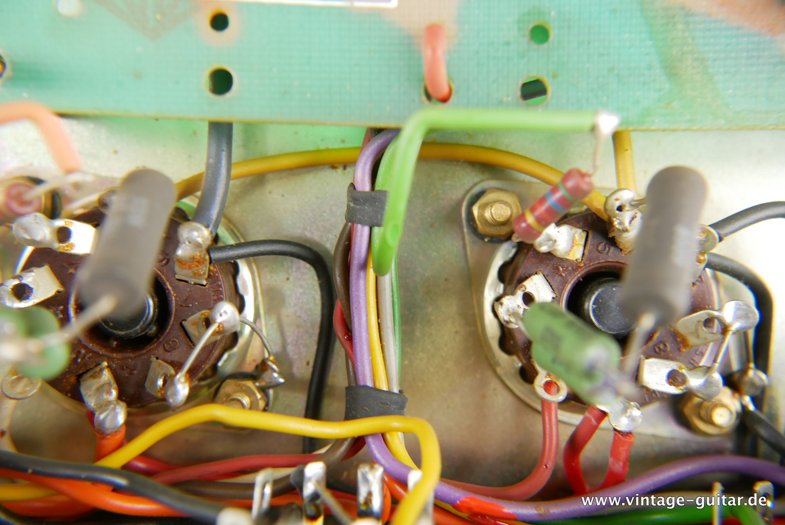 img/vintage/5175/Marshall_2204_JCM_800_Master_Model_50_Mk2_Lead_1983-028.JPG