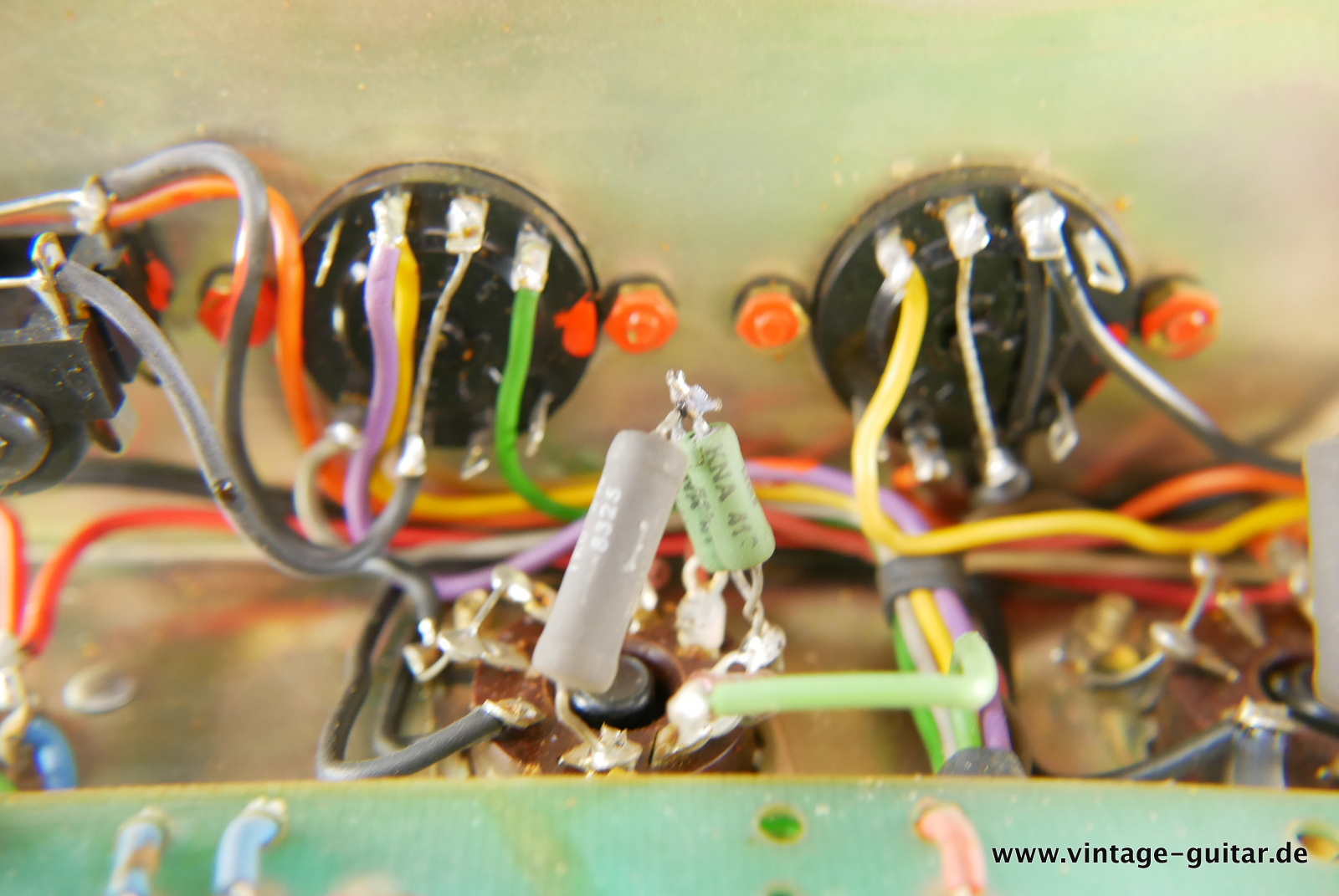 img/vintage/5175/Marshall_2204_JCM_800_Master_Model_50_Mk2_Lead_1983-031.JPG