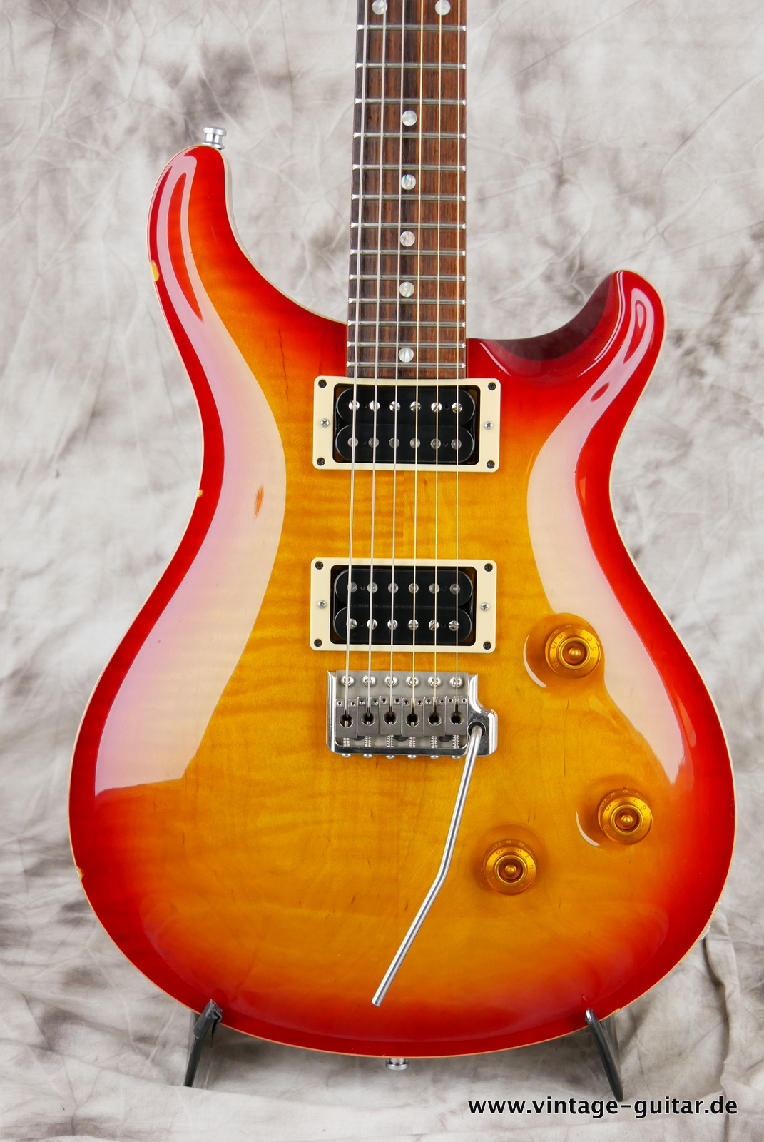 PRS_CE_24_cherry_sunburst_2004-003.JPG