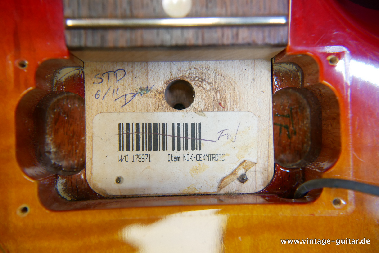 img/vintage/5178/PRS_CE_24_cherry_sunburst_2004-019.JPG