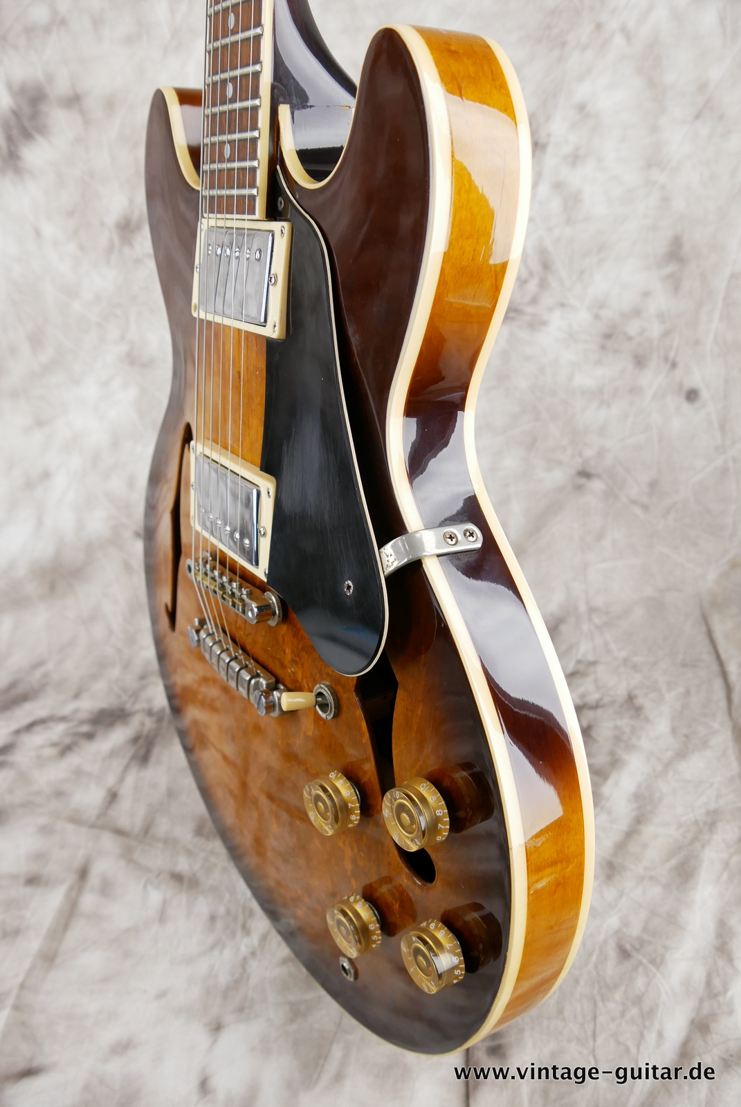 img/vintage/5179/Ibanez_AS_50_sunburst_Japan_1980-006.JPG