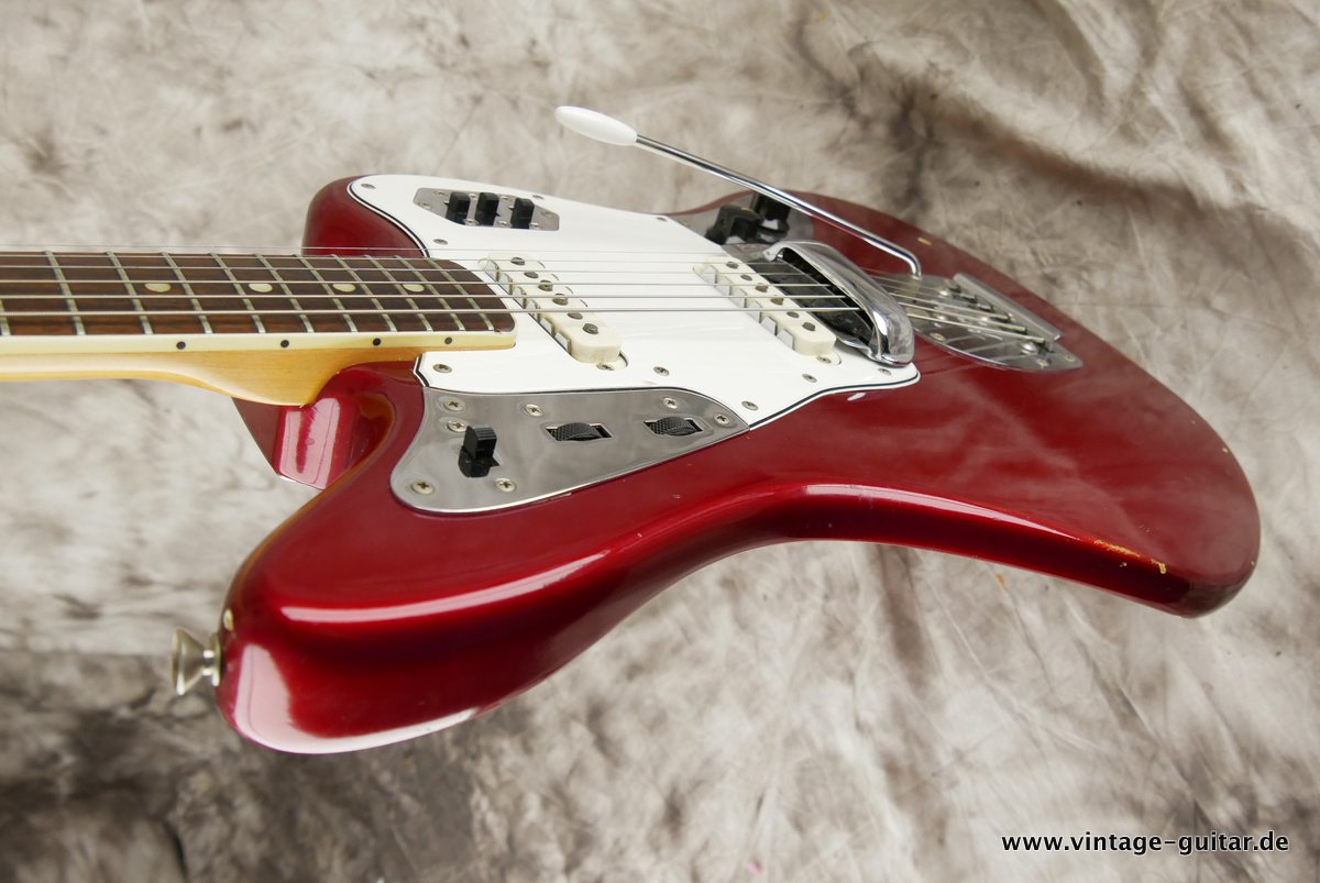 img/vintage/5181/Fender_Jaguar_candy_apple_red_1966-025.JPG