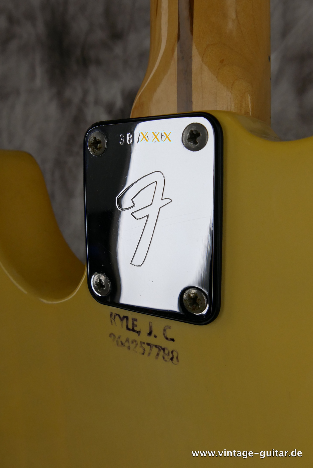 fender-telecaster-1973-blonde-009.JPG