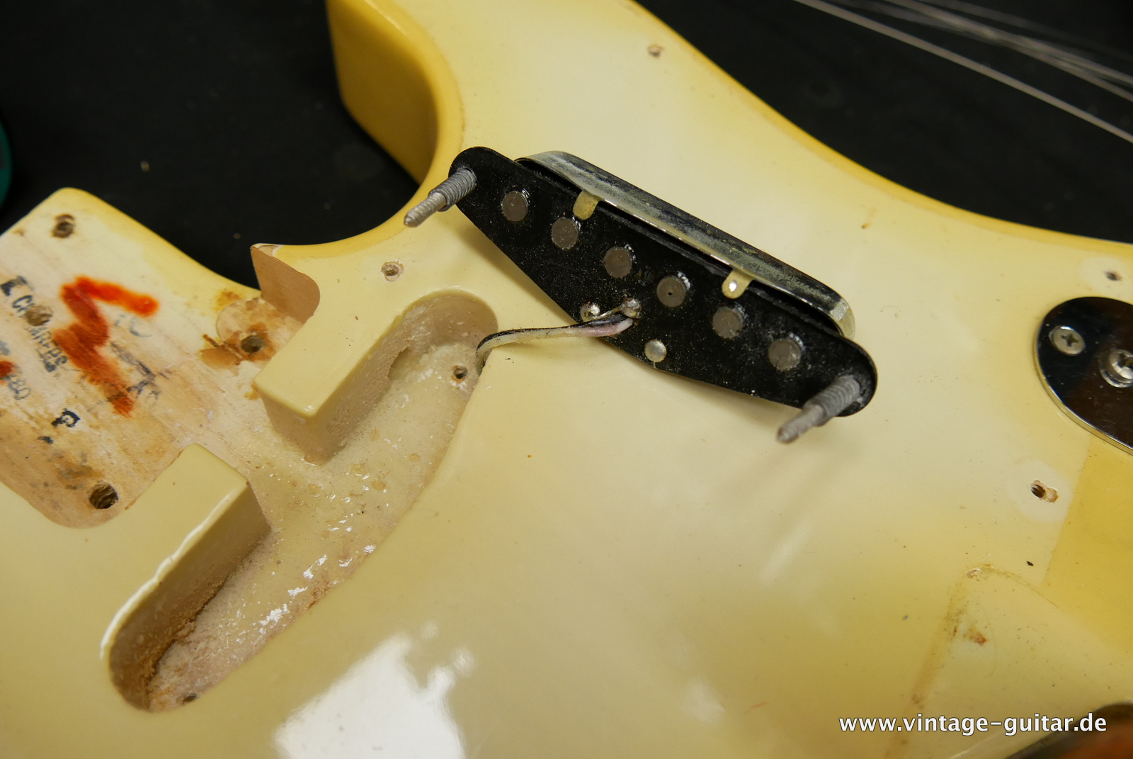 fender-telecaster-1973-blonde-022.JPG