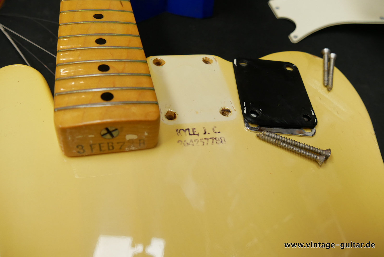 fender-telecaster-1973-blonde-027.JPG