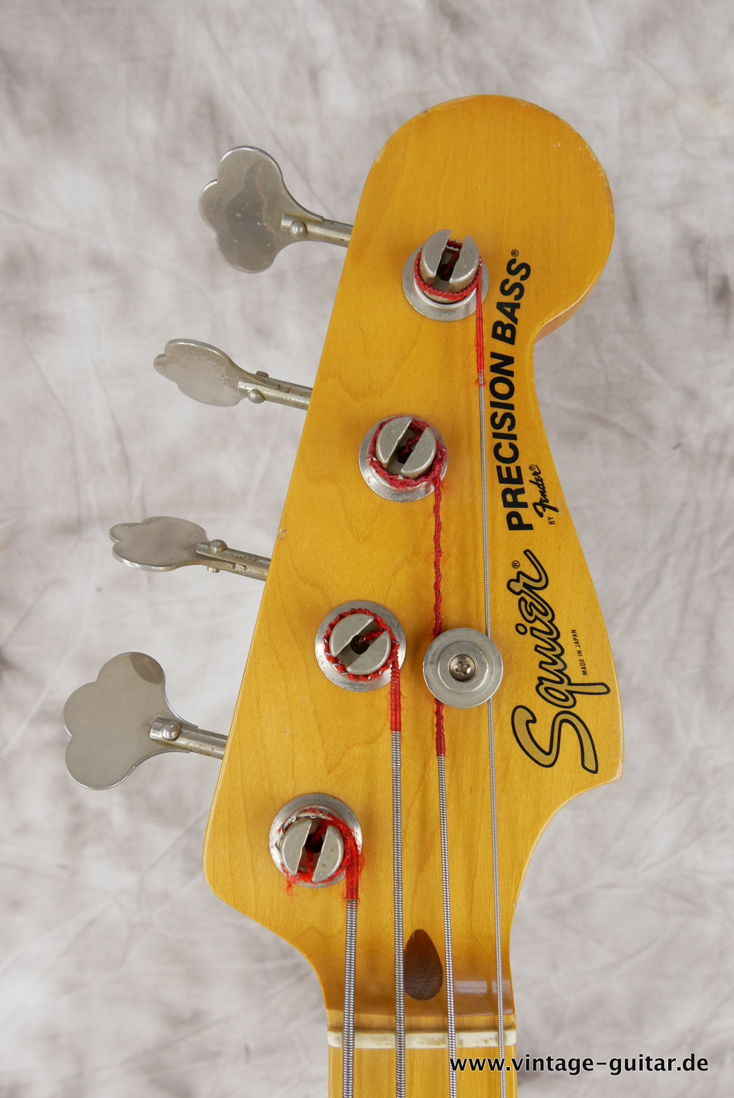 squier-precision-1983-olympic-white-005.JPG