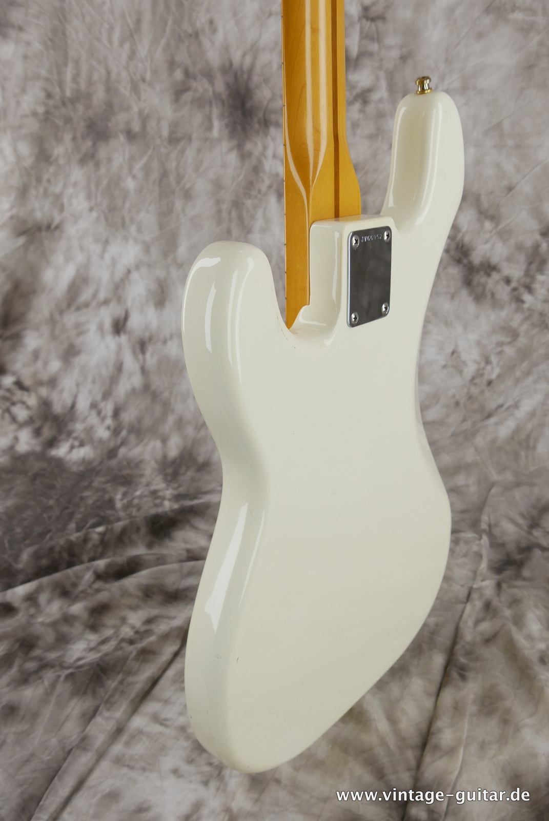 squier-precision-1983-olympic-white-012.JPG