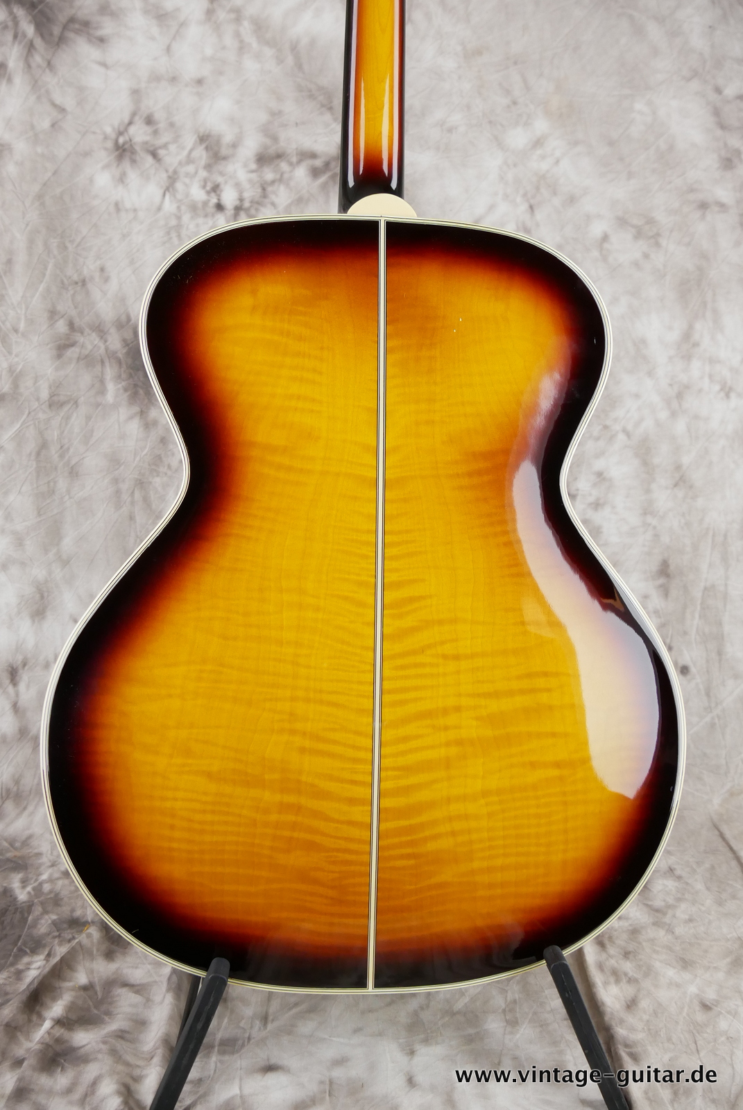 img/vintage/5186/Takamine_EF_380_MD_Jumbo_Acoustic_Guitar_activ_Pickup_Japan_1982-004.JPG