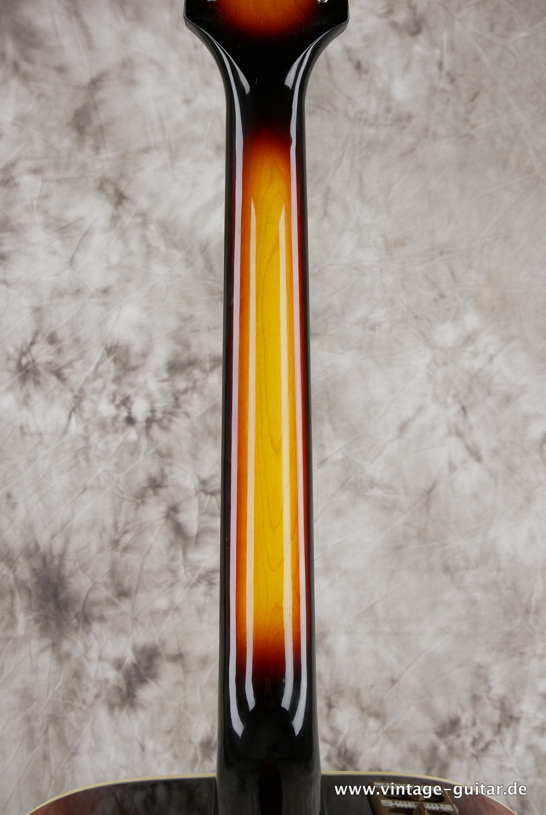 img/vintage/5186/Takamine_EF_380_MD_Jumbo_Acoustic_Guitar_activ_Pickup_Japan_1982-012.JPG