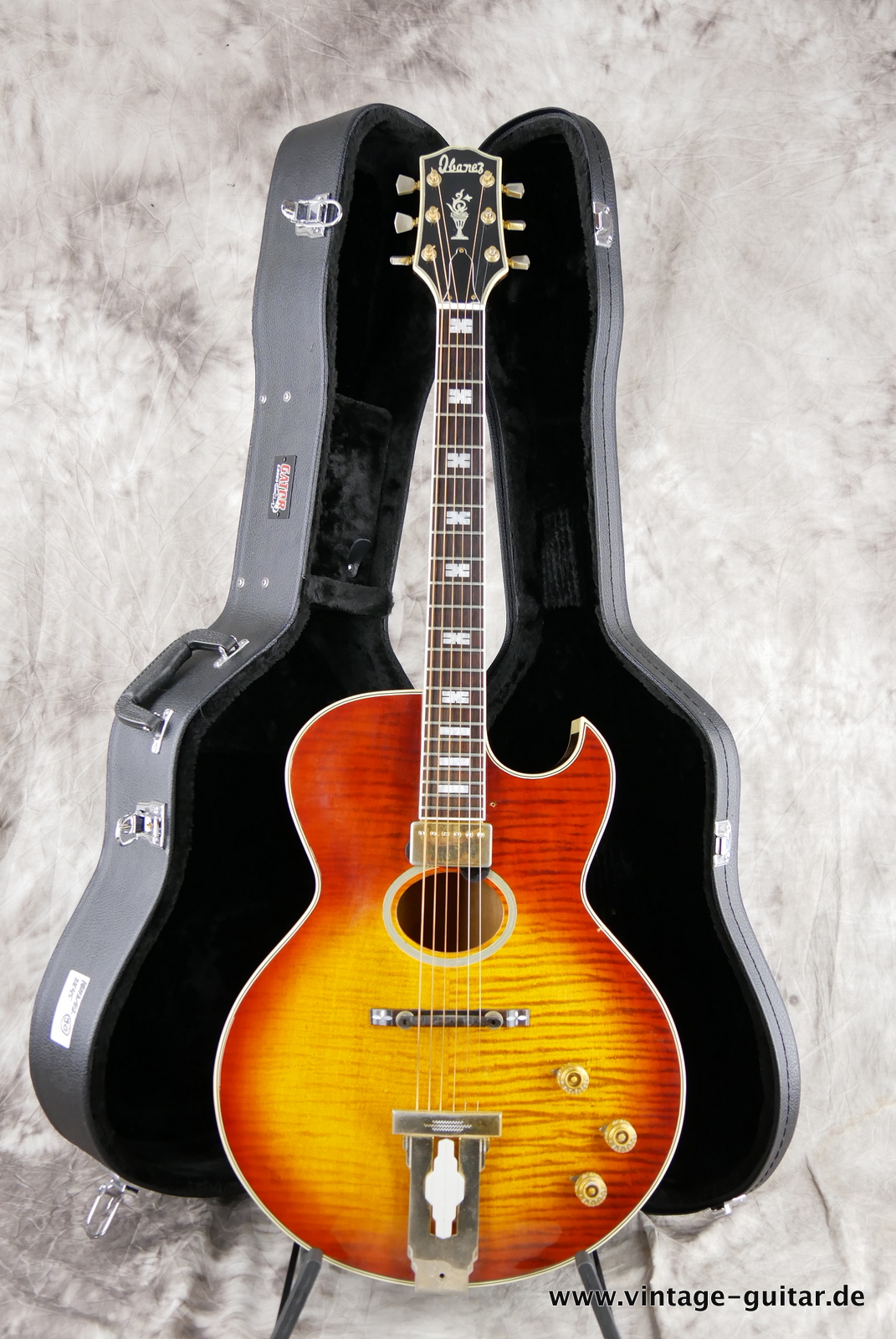 Ibanez_Howard_Roberts_2453_custom_Japan_sunburst-015.JPG