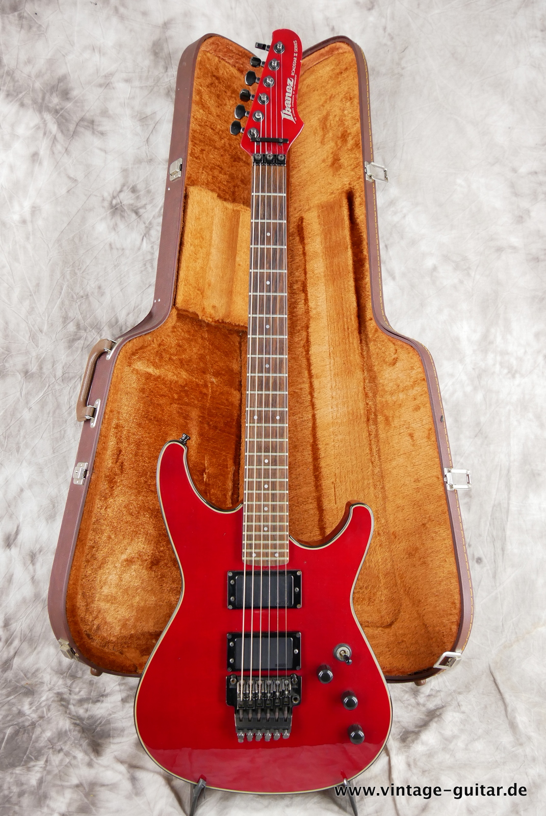 Ibanez_Roadster_II_rg530_red_born_to_metal-014.JPG