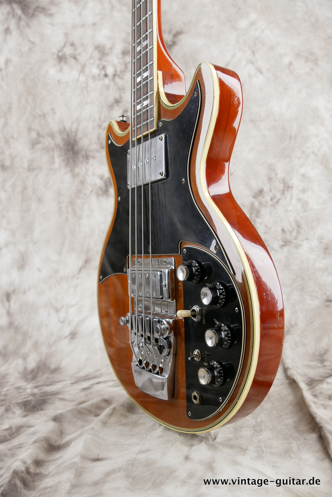 img/vintage/5192/Ibanez_2615B_bass_double_cutaway_artist_series-006.JPG