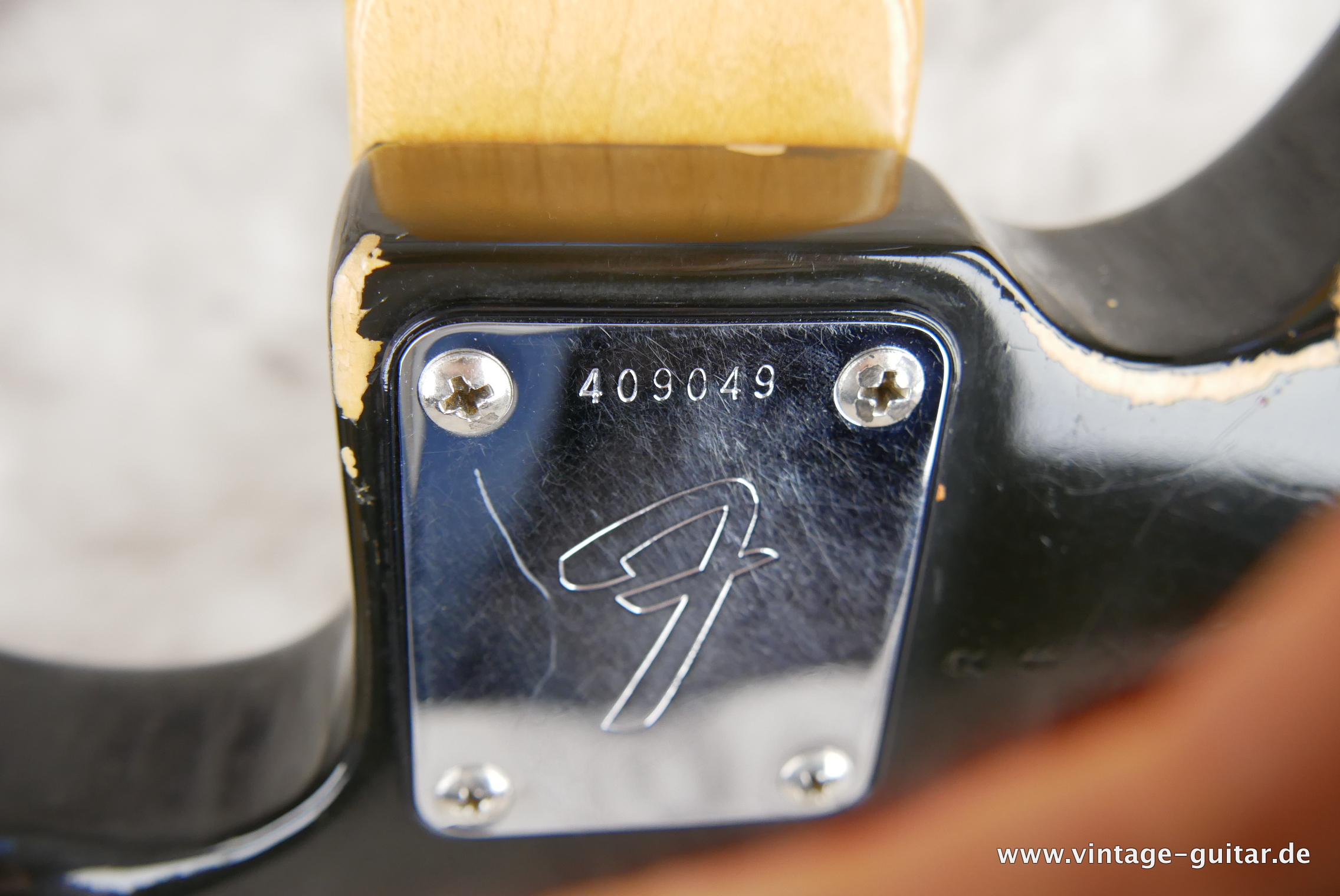 Fender-Jazz-Bass-1974-alder-sunburst-014.JPG