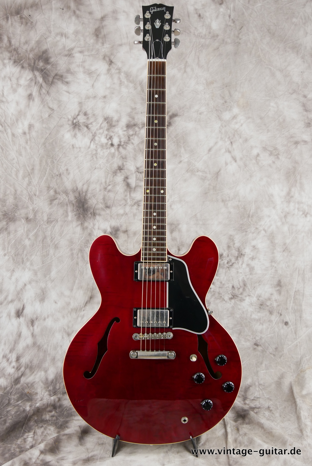 Gibson_es_335_TD_dot_reissue_red_flame_maple_body_2005-001.JPG