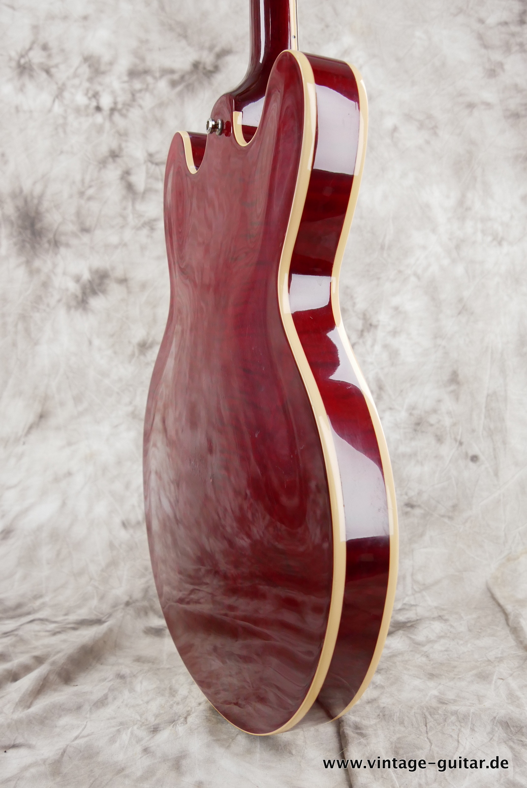 img/vintage/5207/Gibson_es_335_TD_dot_reissue_red_flame_maple_body_2005-011.JPG