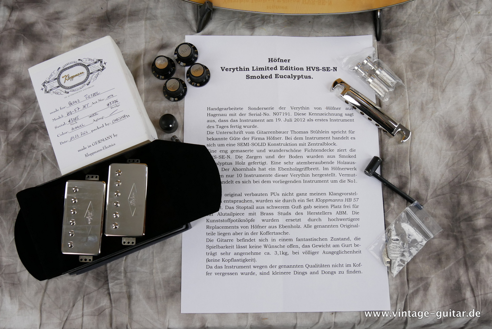 img/vintage/5208/Hofner_hoefner_verythin_limited_edition_very_thin_2012_smoked_eucalyptus_thomas_stuehlein_stuhlein_oneoften_master_luthier-014.JPG