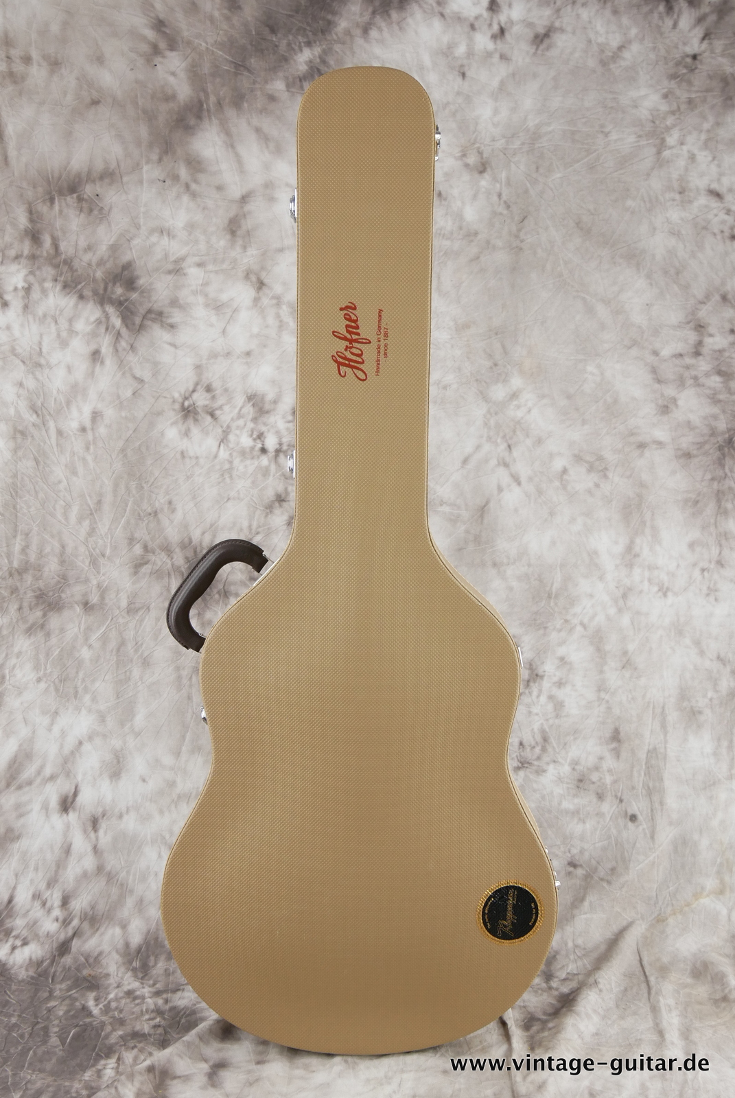 img/vintage/5208/Hofner_hoefner_verythin_limited_edition_very_thin_2012_smoked_eucalyptus_thomas_stuehlein_stuhlein_oneoften_master_luthier-017.JPG